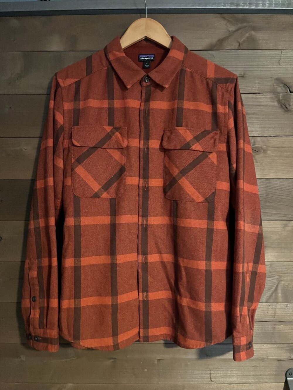 M's Long-Sleeved Recycled Wool Shirt - M
